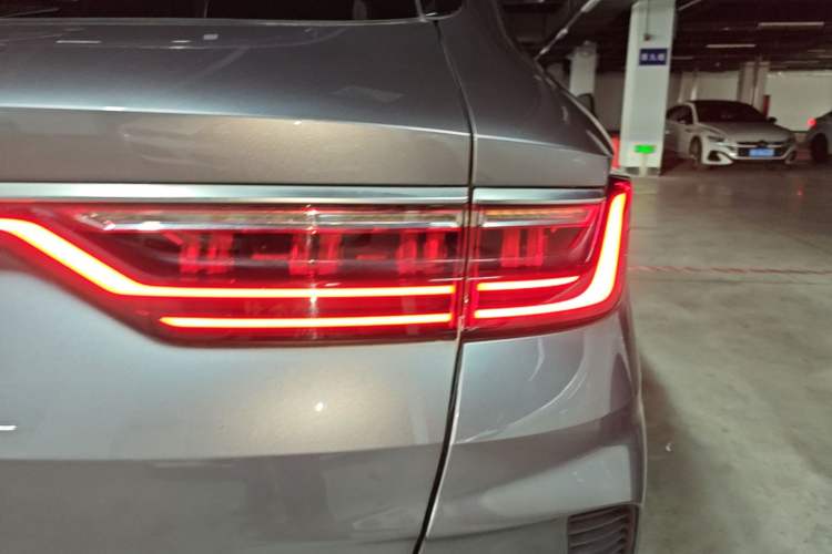 Used BYD Song PLUS New Energy 2021 DM-i 110KM Flagship PLUS Right Rear Taillight
