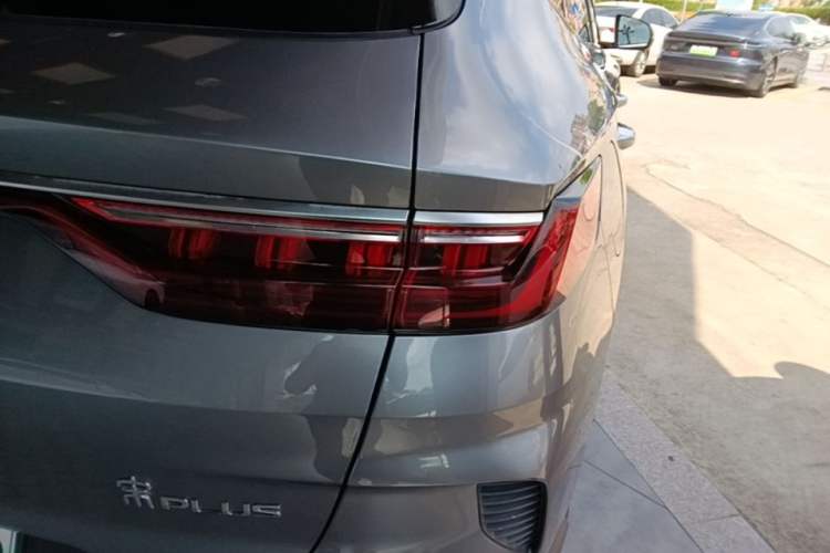Used BYD Song PLUS New Energy 2021 DM-i 110KM Flagship PLUS Right Rear Taillight