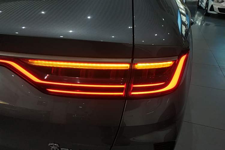 Used BYD Song PLUS New Energy 2021 DM-i 110KM Flagship PLUS Right Rear Taillight