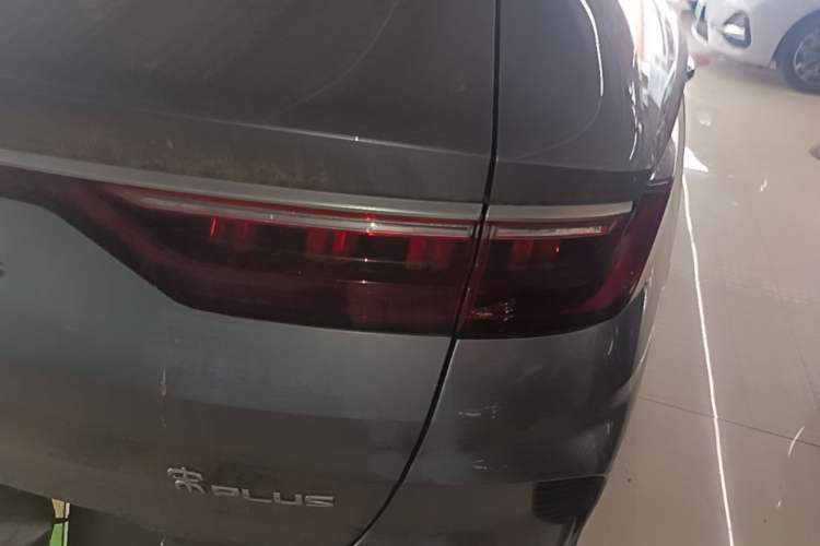 Used BYD Song PLUS New Energy 2021 DM-i 110KM Flagship PLUS Right Rear Taillight