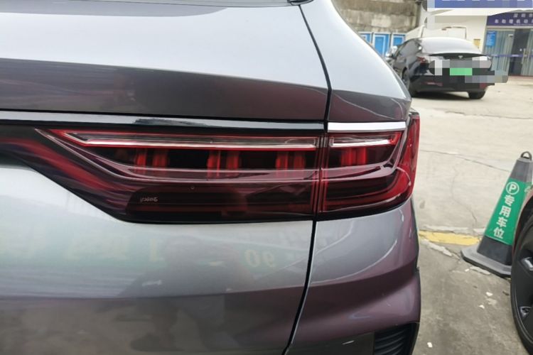 Used BYD Song PLUS New Energy 2021 DM-i 110KM Flagship PLUS 5G Edition Right Rear Taillight
