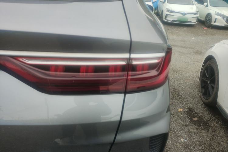 Used BYD Song PLUS New Energy 2021 DM-i 110KM Flagship PLUS Right Rear Taillight