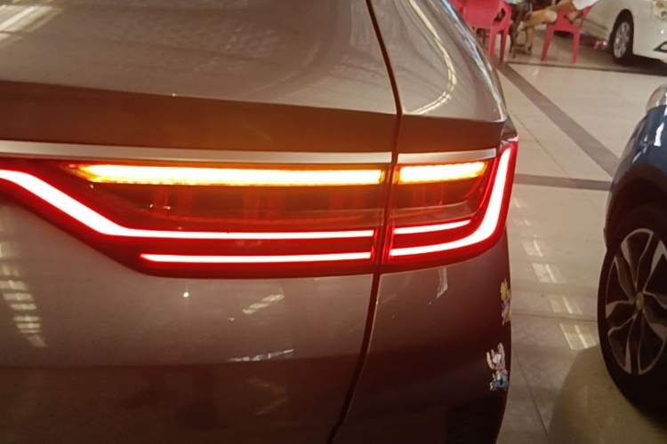 Used BYD Song PLUS New Energy 2021 DM-i 110KM Flagship PLUS Right Rear Taillight