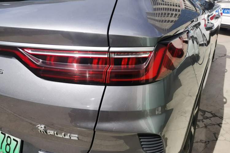 Used BYD Song PLUS New Energy 2021 EV Executive Model Right Rear Taillight