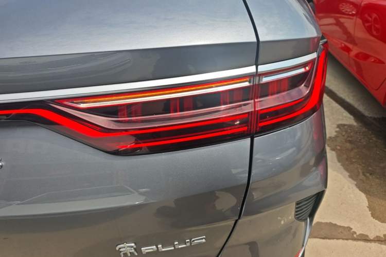 Used BYD Song PLUS New Energy 2021 DM-i 110KM Flagship Model Right Rear Taillight