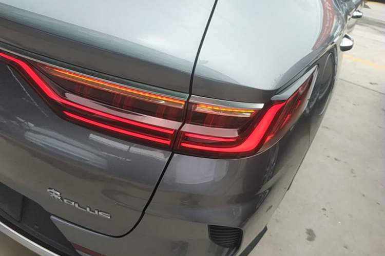 Used BYD Song PLUS New Energy 2021 DM-i 110KM Flagship Model Right Rear Taillight