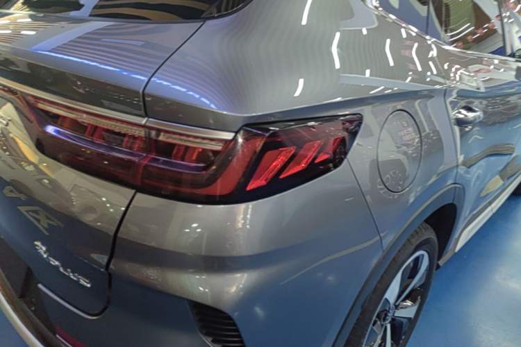 Used BYD Song PLUS New Energy 2021 DM-i 110KM Flagship PLUS Right Rear Taillight