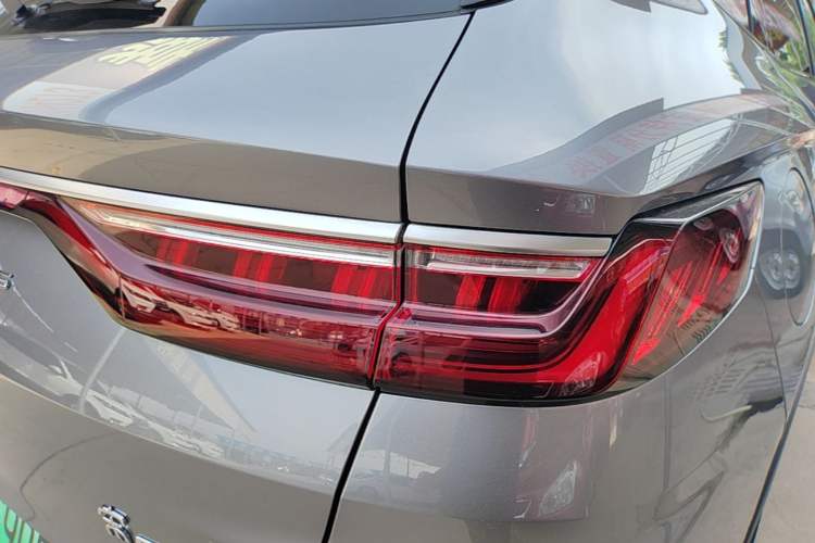 Used BYD Song PLUS New Energy 2021 DM-i 110KM Flagship PLUS Right Rear Taillight