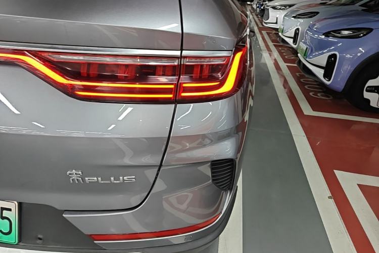 Used BYD Song PLUS New Energy 2021 EV Flagship Model Right Rear Taillight