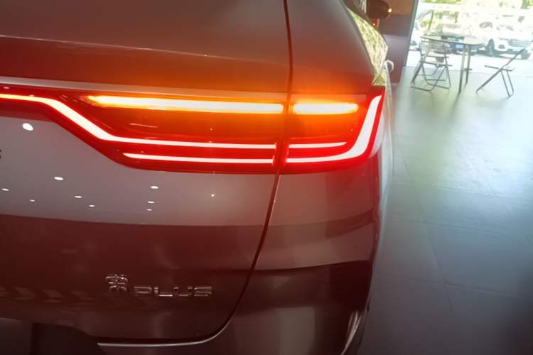 Used BYD Song PLUS New Energy 2021 DM-i 110KM Flagship PLUS 5G Edition Right Rear Taillight