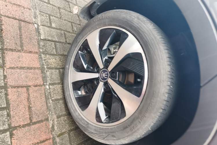Used BYD Song PLUS New Energy 2021 DM-i 51KM Prestige Model Right Rear Wheel Hub