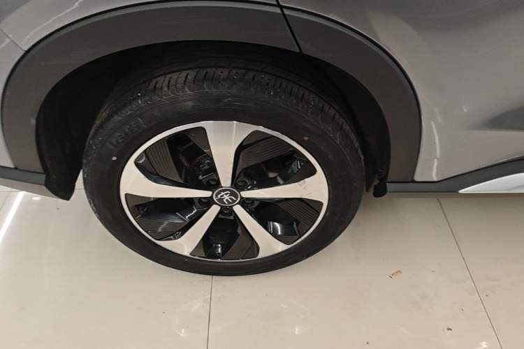 Used BYD Song PLUS New Energy 2021 DM-i 51KM Prestige Model Right Rear Wheel Hub