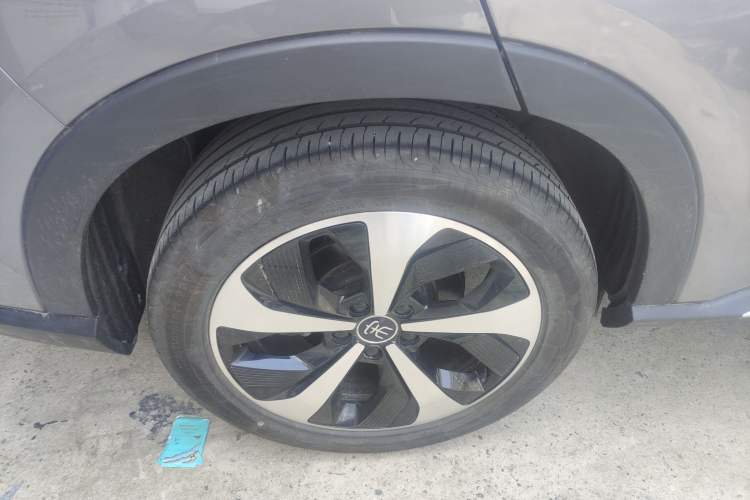 Used BYD Song PLUS New Energy 2021 DM-i 100KM Four-Wheel Drive Flagship PLUS Right Rear Wheel Hub