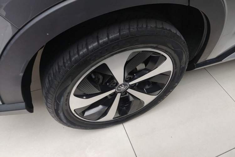 Used BYD Song PLUS New Energy 2021 EV Deluxe Model Right Rear Wheel Hub