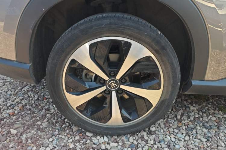 Used BYD Song PLUS New Energy 2021 DM-i 51KM Prestige Model Right Rear Wheel Hub