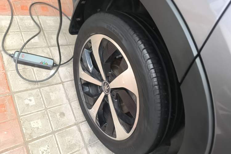 Used BYD Song PLUS New Energy 2021 DM-i 51KM Prestige Model Right Rear Wheel Hub