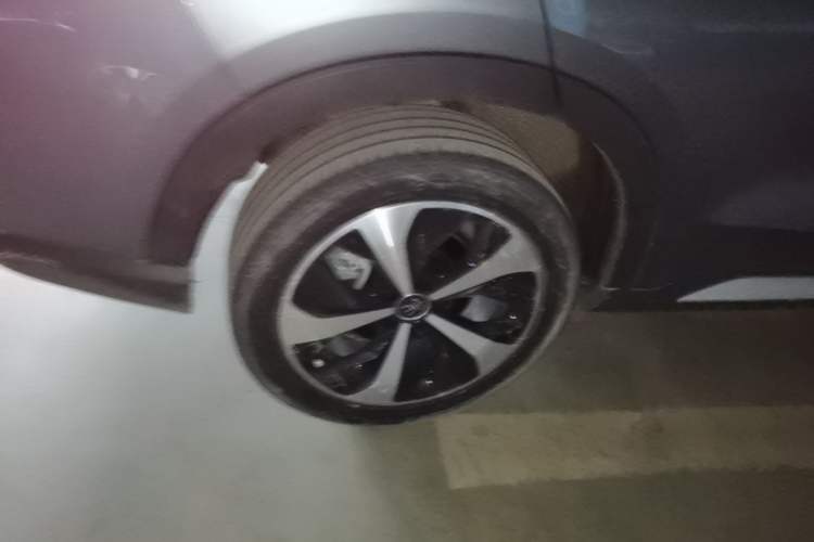 Used BYD Song PLUS New Energy 2021 DM-i 51KM Prestige Model Right Rear Wheel Hub