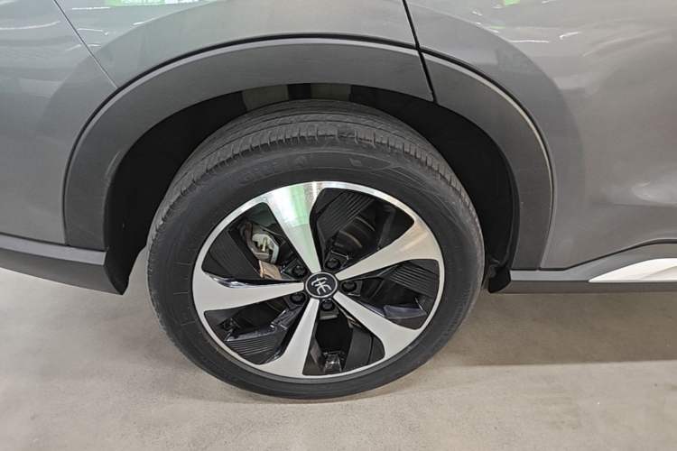 Used BYD Song PLUS New Energy 2021 EV Deluxe Model Right Rear Wheel Hub