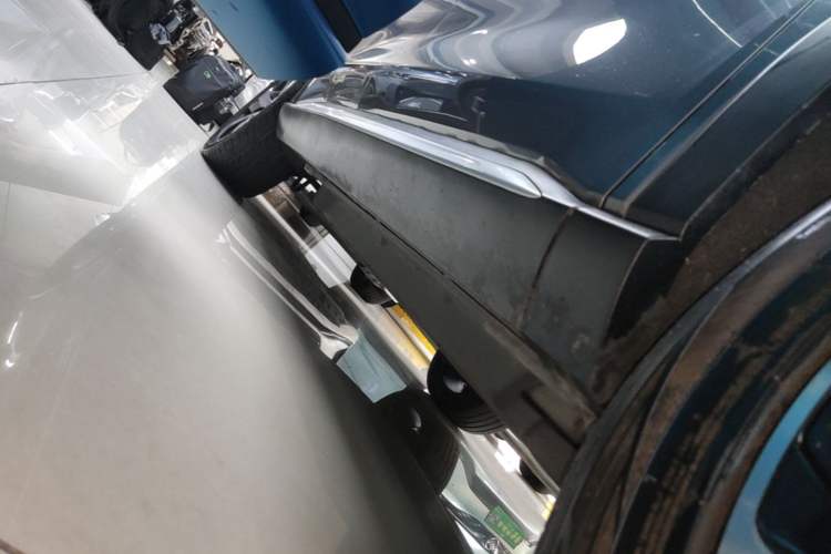 Used BYD Song PLUS New Energy 2021 EV Deluxe Model Right Side Sill
