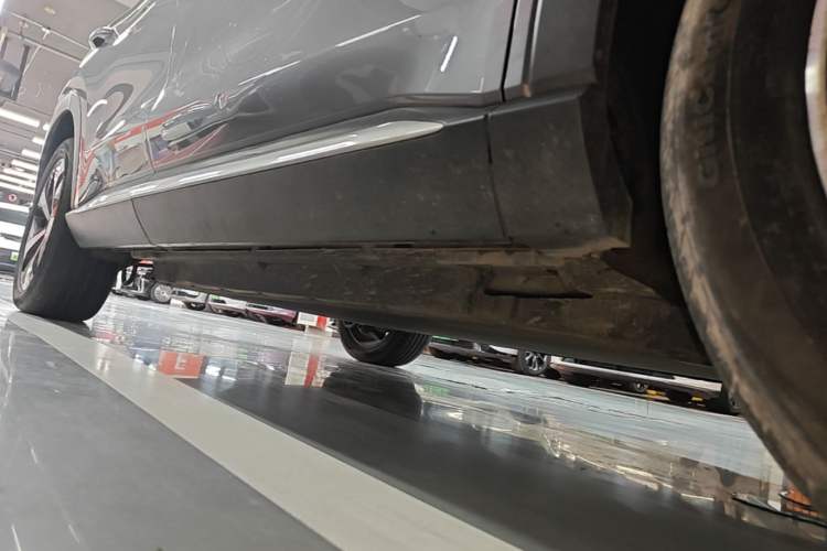 Used BYD Song PLUS New Energy 2021 EV Flagship Model Right Side Sill