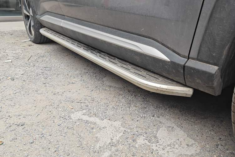 Used BYD Song PLUS New Energy 2021 DM-i 110KM Flagship Model Right Side Sill