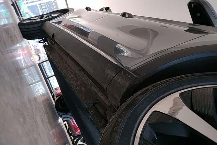 Used BYD Song PLUS New Energy 2021 EV Flagship Model Right Side Sill