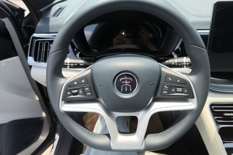 Used BYD Song PLUS New Energy 2021 EV Deluxe Model Steering Wheel