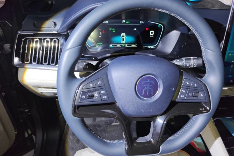 Used BYD Song PLUS New Energy 2021 DM-i 110KM Flagship Model Steering Wheel