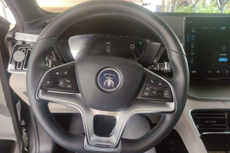 Used BYD Song PLUS New Energy 2021 EV Deluxe Model Steering Wheel
