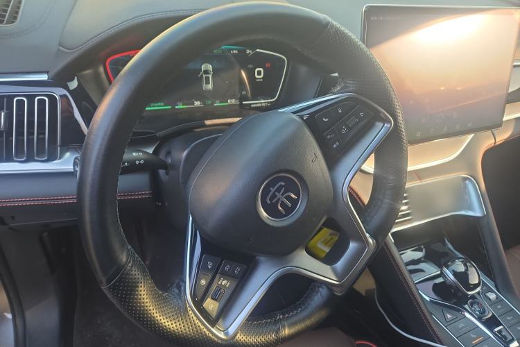 Used BYD Song PLUS New Energy 2021 DM-i 100KM Four-Wheel Drive Flagship PLUS Steering Wheel