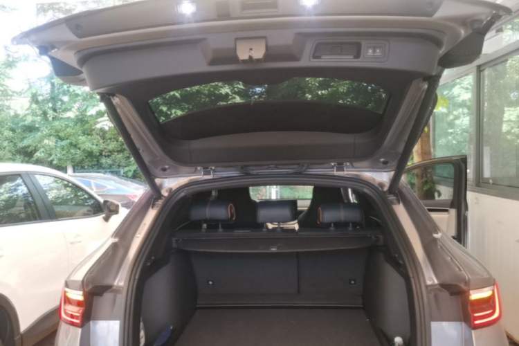 Used BYD Song PLUS New Energy 2021 DM-i 110KM Flagship PLUS Trunk