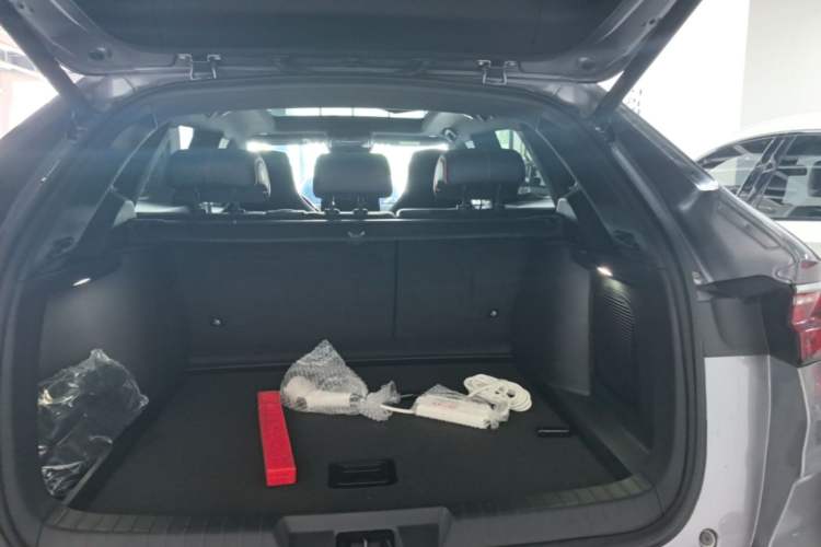 Used BYD Song PLUS New Energy 2021 DM-i 110KM Flagship PLUS 5G Edition Trunk