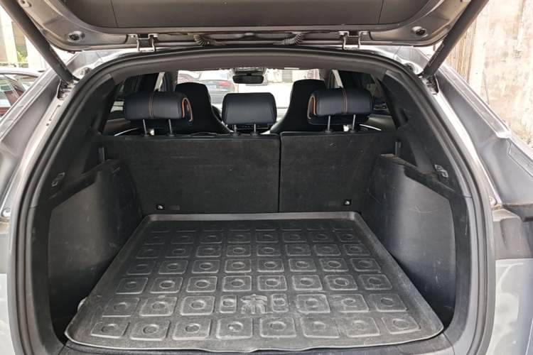Used BYD Song PLUS New Energy 2021 EV Flagship Model Trunk