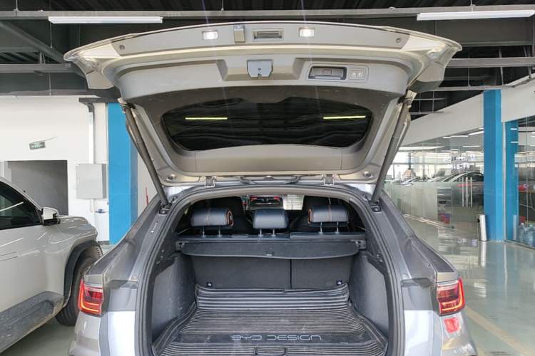 Used BYD Song PLUS New Energy 2021 DM-i 110KM Flagship PLUS Trunk