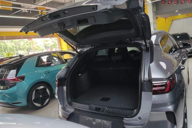 Used BYD Song PLUS New Energy 2021 EV Deluxe Model Trunk