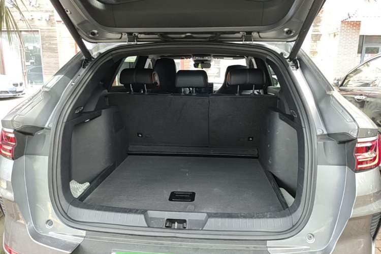 Used BYD Song PLUS New Energy 2021 DM-i 110KM Flagship Model Trunk