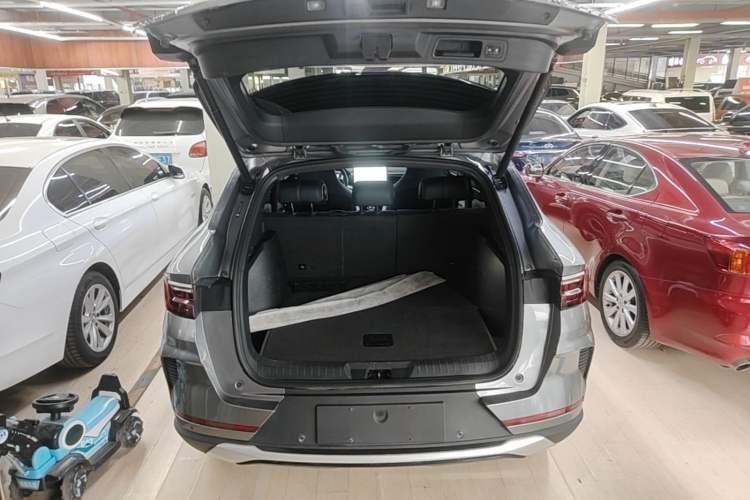 Used BYD Song PLUS New Energy 2021 DM-i 51KM Prestige Model Trunk