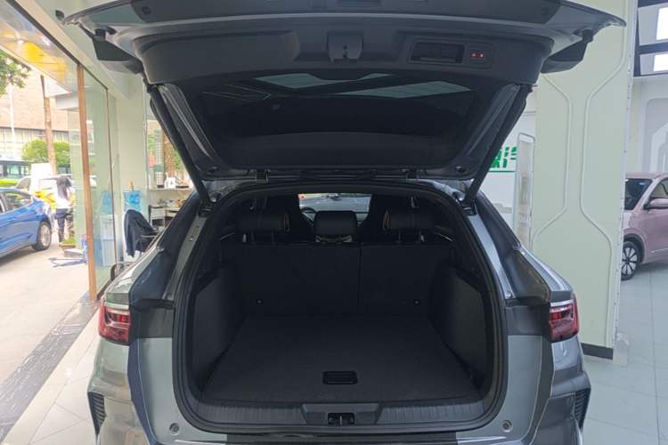 Used BYD Song PLUS New Energy 2021 DM-i 110KM Flagship PLUS Trunk