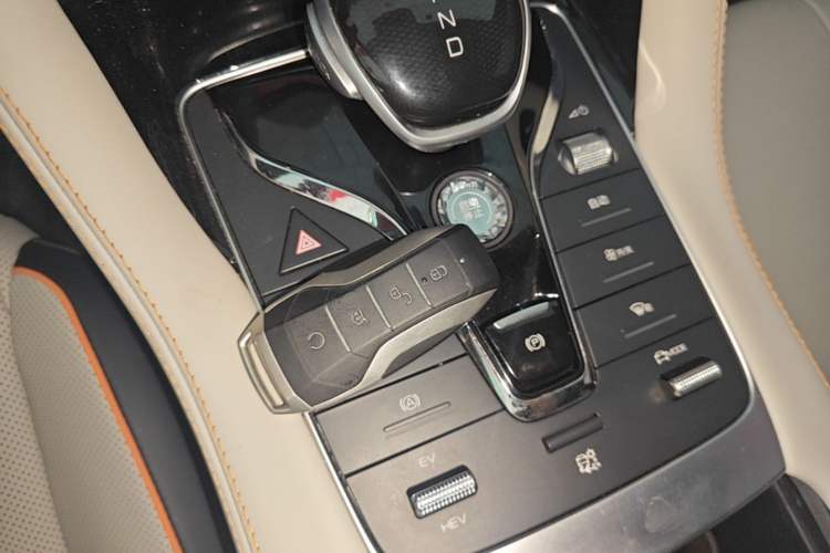 Used BYD Song PLUS New Energy 2021 DM-i 110KM Flagship PLUS Vehicle Key