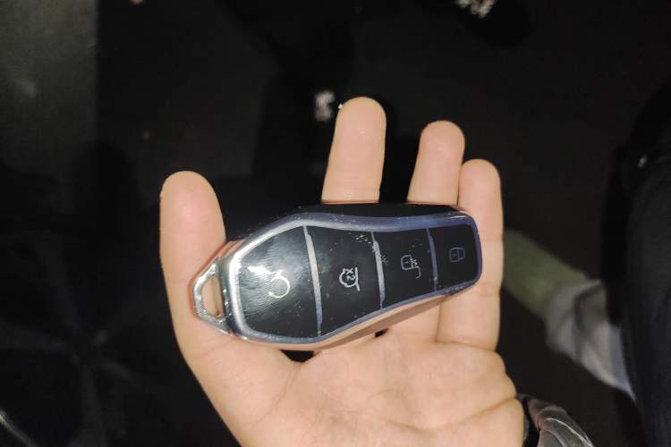 Used BYD Song PLUS New Energy 2021 DM-i 100KM Four-Wheel Drive Flagship PLUS Vehicle Key