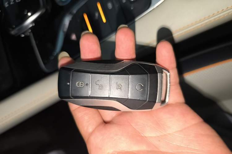Used BYD Song PLUS New Energy 2021 DM-i 110KM Flagship PLUS Vehicle Key