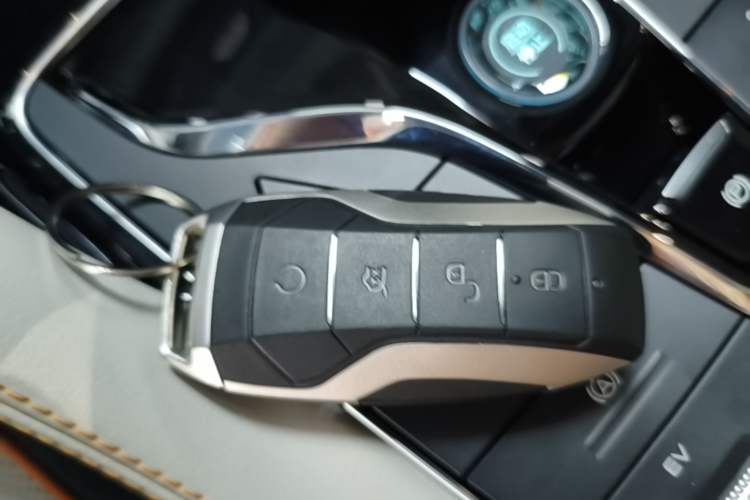 Used BYD Song PLUS New Energy 2021 DM-i 51KM Prestige Model Vehicle Key