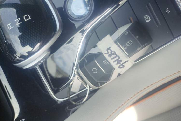 Used BYD Song PLUS New Energy 2021 DM-i 100KM Four-Wheel Drive Flagship PLUS Vehicle Key
