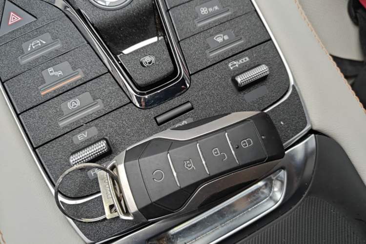 Used BYD Song PLUS New Energy 2021 DM-i 110KM Flagship PLUS Vehicle Key