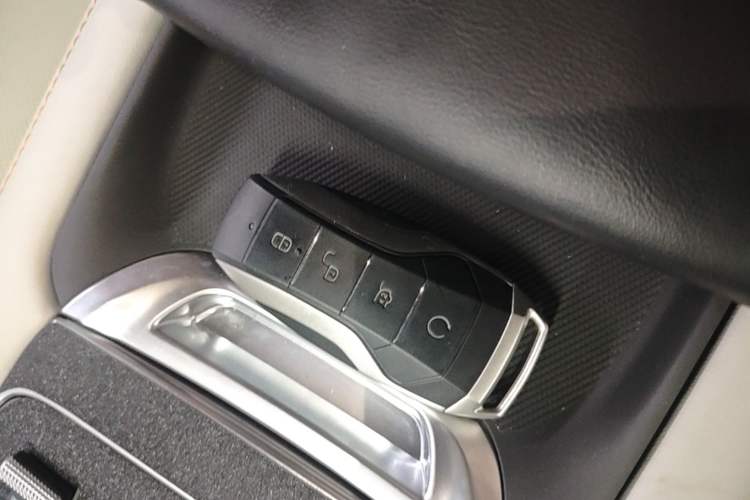 Used BYD Song PLUS New Energy 2021 DM-i 110KM Flagship PLUS Vehicle Key