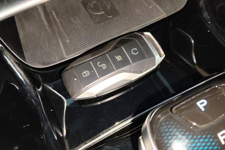 Used BYD Song PLUS New Energy 2021 DM-i 110KM Flagship PLUS Vehicle Key