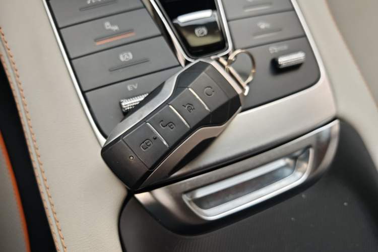 Used BYD Song PLUS New Energy 2021 DM-i 110KM Flagship PLUS Vehicle Key