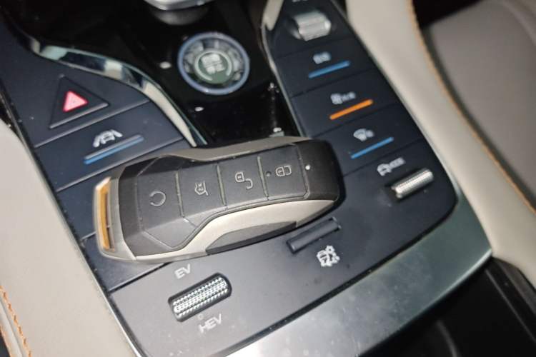 Used BYD Song PLUS New Energy 2021 DM-i 110KM Flagship PLUS Vehicle Key