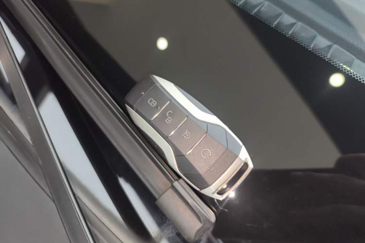 Used BYD Song PLUS New Energy 2021 DM-i 110KM Flagship Model Vehicle Key