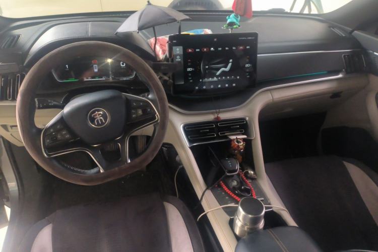 Used BYD Song PLUS New Energy 2021 EV Deluxe Model Center Console